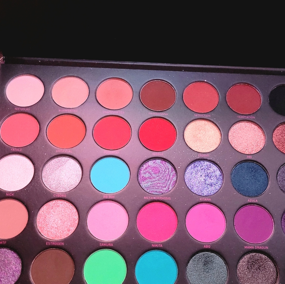 Morphe Nakita Palette